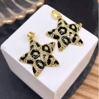 Подвеска звезда цирконы, цвет золото 22 мм