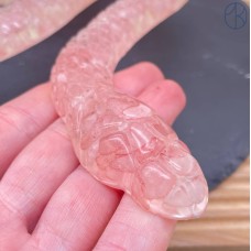 Розовый кварц (крошка) змея ~ 30 см
