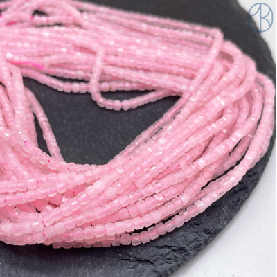 Розовый кварц куб огранка 2,5 мм Розовый кварц куб огранка 2,5 мм