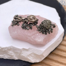 Розовый кварц кусок ~ 5 см
