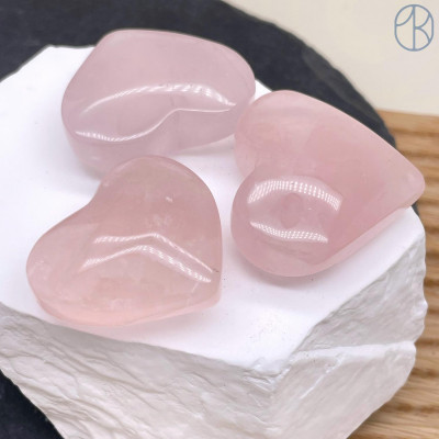 Розовый кварц сердце ~ 3х3 см