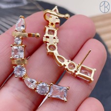Серьга-кафф цирконы, цвет золото 41 мм