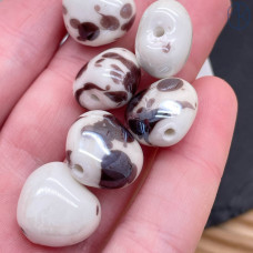 Сердце керамик бело-коричневое 15 мм штучно Сердце керамик бело-коричневое 15 мм штучно