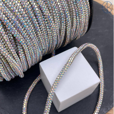 Шнур стразовый 4 мм