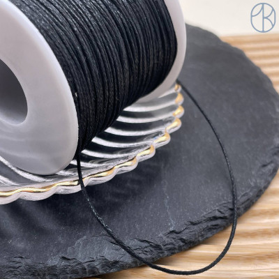 Шнур вощеный черный 1 мм