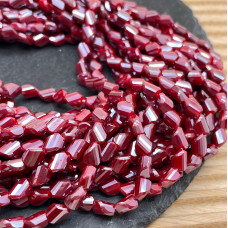 Стекло фриформ огранка красное 7х6 мм Стекло фриформ огранка красное 7х6 мм