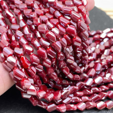 Стекло фриформ огранка красное 7х6 мм Стекло фриформ огранка красное 7х6 мм