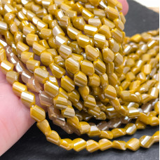 Стекло фриформ огранка темно-желтое 7х6 мм Стекло фриформ огранка темно-желтое 7х6 мм