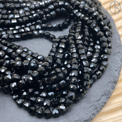 Стекло куб огранка черное 5 мм