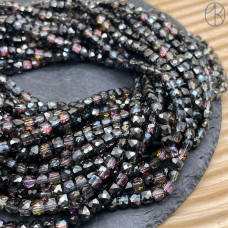 Стекло куб огранка черное с переливом 5 мм