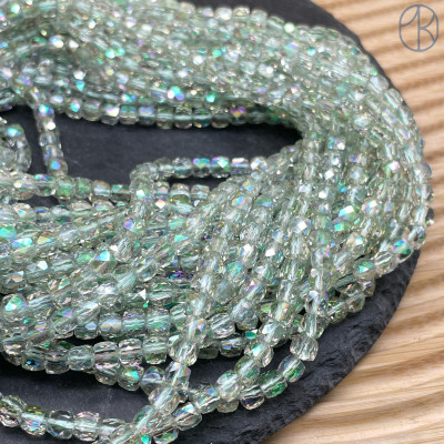 Стекло куб огранка светло-зеленое 5 мм