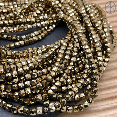 Стекло куб огранка золотое 5 мм