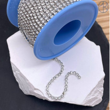 Стразовая лента №341, цвет серебро 3 мм