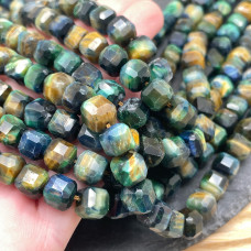 Тигровый глаз тонированный микс №2 куб огранка 9 мм