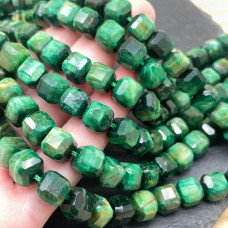 Тигровый глаз тонированный зеленый огранка 9 мм