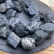 Турмалин черный (Шерл) куски (22-27)*(15-26) мм