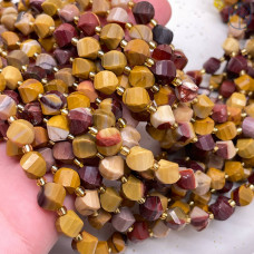 Яшма Мукаит крученая огранка 8 мм Яшма Мукаит крученая огранка 8 мм