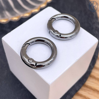 Замок карабин люкс, цвет чернение 18 мм