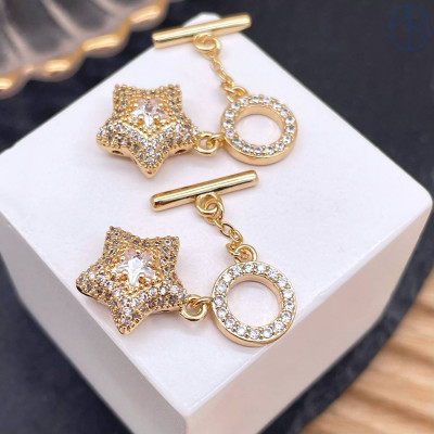 Замок тогл с подвеской звезда цирконы, цвет золото 12 мм 