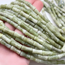 Жадеит Южный песочные часы 12х4 мм