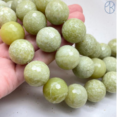 Жадеит зеленый мелкая огранка 20 мм (128 граней)