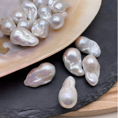 Жемчуг Барокко белый ~ 21-26 мм штучно