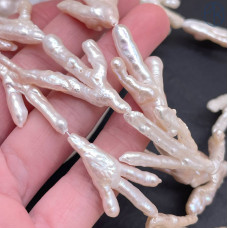 Жемчуг Барокко белый лапка ~ 30-35 мм штучно Жемчуг Барокко белый лапка ~ 30-35 мм штучно