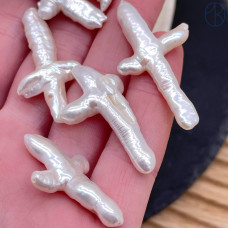 Жемчуг Барокко Крест штучно горизонтальный (40-48)х(28-35) мм 