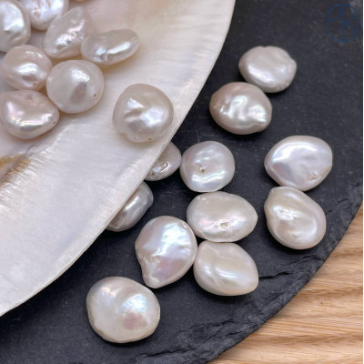 Жемчуг фриформ белый ~ 15-16 мм штучно