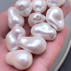 Жемчуг Майорка Барокко белый перламутр 22х15 мм штучно