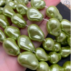 Жемчуг Майорка Барокко светло-зеленая №1 22х15 мм штучно