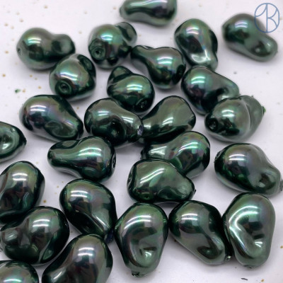 Жемчуг Майорка Барокко темно-зеленый 10х15 мм штучно