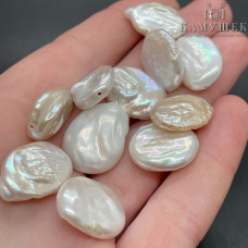 Жемчуг овал белый штучно ~ 15х12 мм