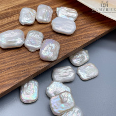 Жемчуг Прямоугольник белый штучно ~ (19-22)х(14-16) мм 